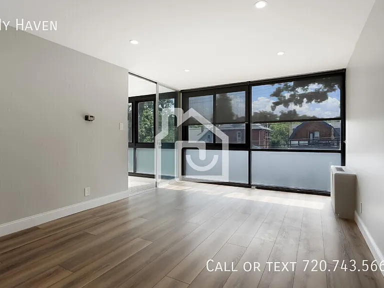 1050 N Corona St #212 — Photo 6