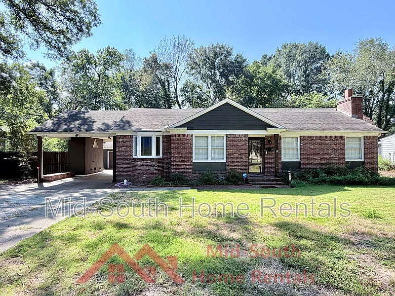 3 bed, 2.0 bath, 1743 sqft, $1,995 — Photo 1