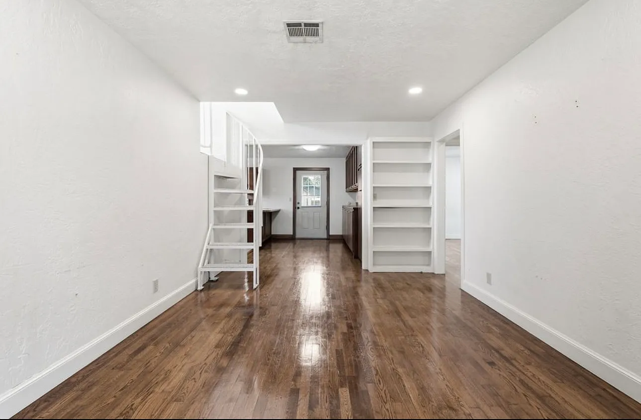 3 bed, 1148 sqft, $1,550 — Photo 2