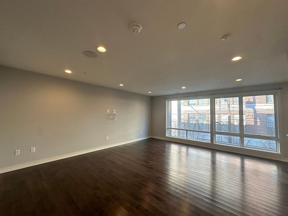 1st image of 717 S 12th St Unit 3