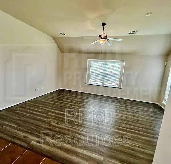 2312 Frisco Way — Photo 6