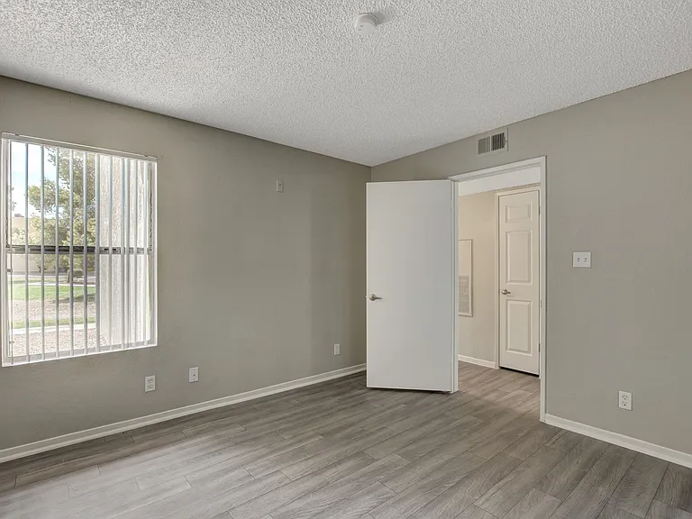 Citrus Apartments — Photo 10