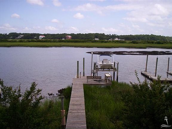 5th image of 3916 W Dolphin Dr