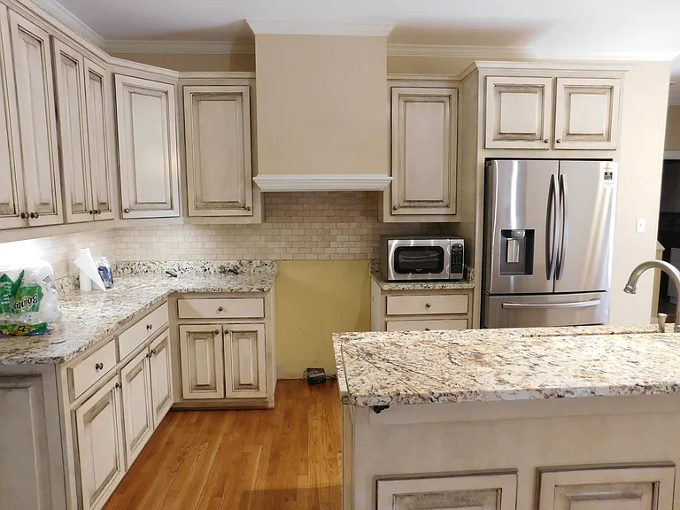 300 Taliaferro Ln — Photo 13