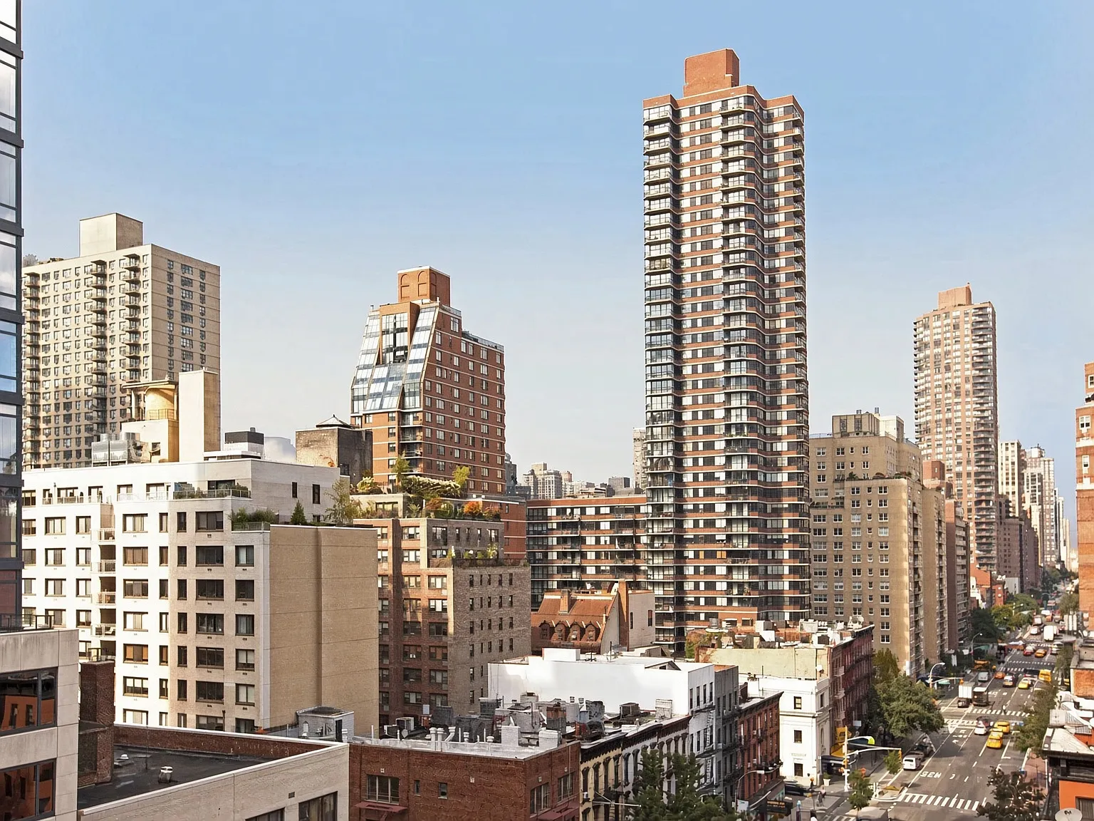 399 East 72nd Street — Photo 1