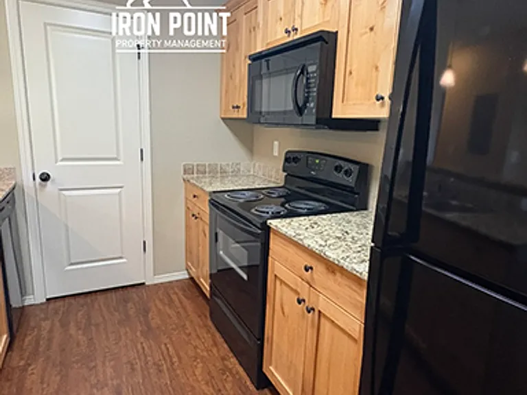 16560 N Profit Cir — Photo 10