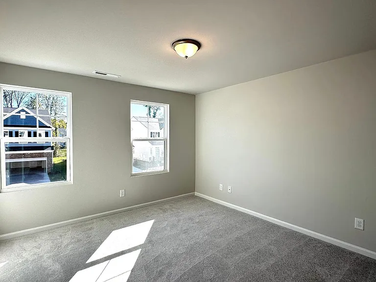 2233 Cape May Ln — Photo 26