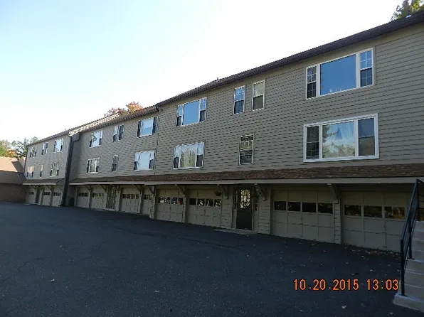 43 Village Walk, Wilton, CT 06897
