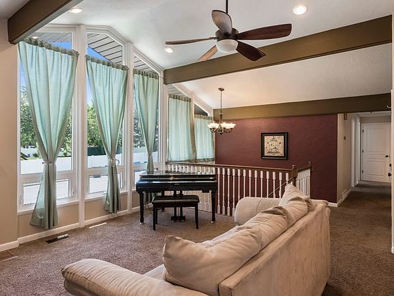 3rd image of 3026 W Gibralter Ct