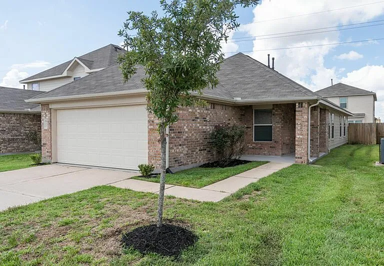 5551 Amelia Plantation Dr — Photo 3