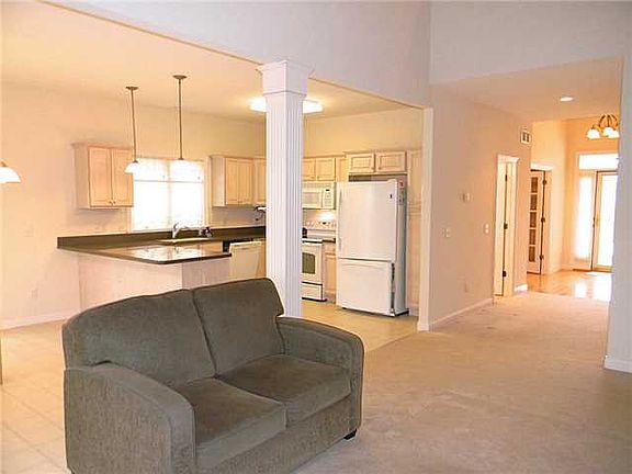 5th image of 2258 Falling Waters Ln