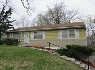 4300 Yecker Ave, Kansas City, KS 66104