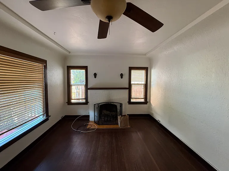 4032 Wabash Ave — Photo 6