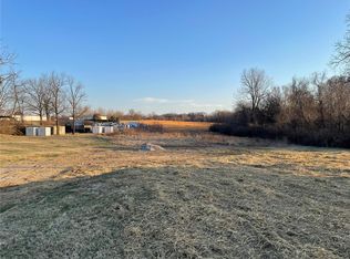 106 Troy Rd, Collinsville, IL 62234