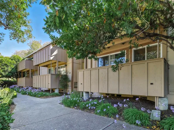 2452 W Bayshore Rd APT 6, Palo Alto, CA 94303