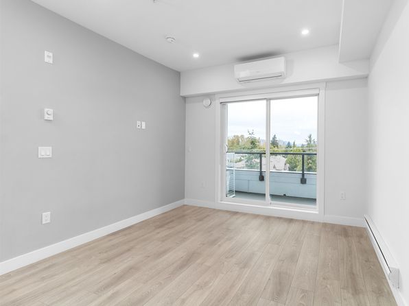 2 bedroom rental in Surrey — photo 2