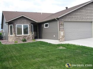4279 47th Ave S, Fargo, ND 58104