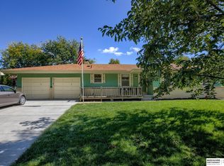 643 S 216th St, Elkhorn, NE 68022