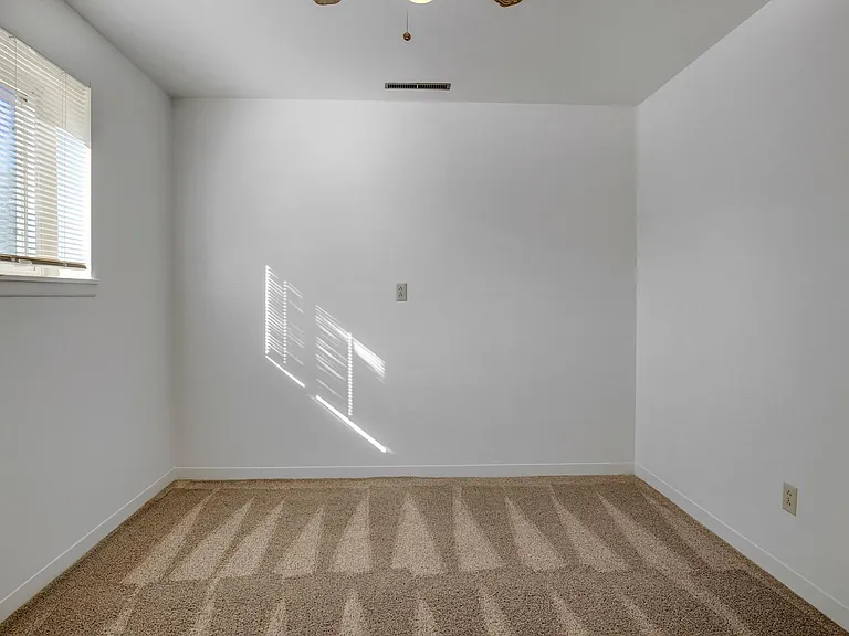 1412 N Royer St — Photo 9