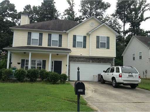 2nd image of 137 Lexington Parke Dr