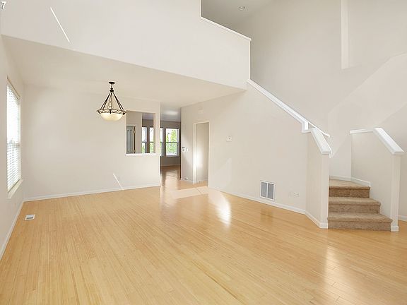 4th image of 1655 NW 7th Ave