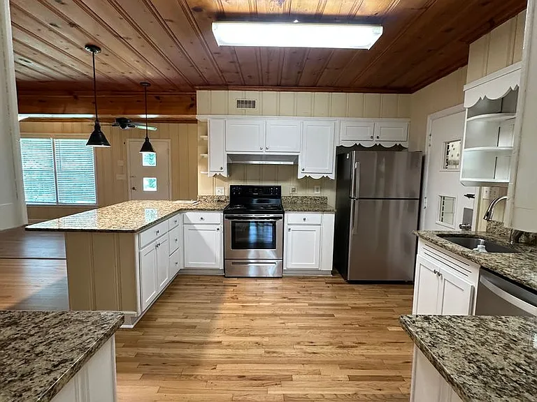 620 Nix Dr — Photo 7