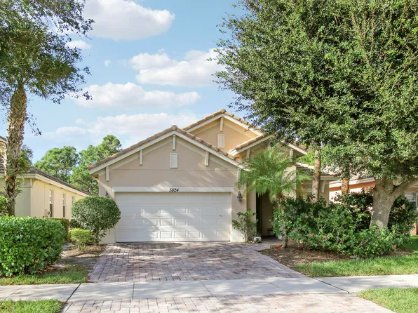 5824 SE Crooked Oak Avenue, Hobe Sound, FL 33455
