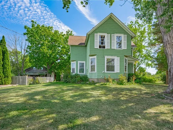 5361 Hollenbeck Rd, Lockport, NY 14094