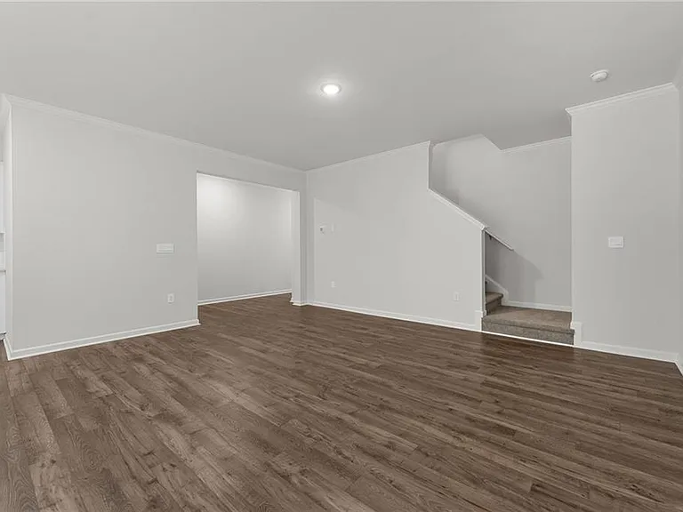 3341 Greyton Dr — Photo 10