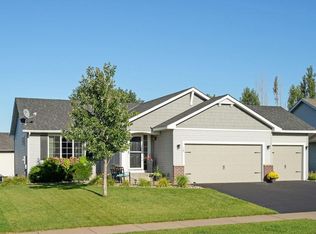 18 Meadowlark Dr, Hudson, WI 54016