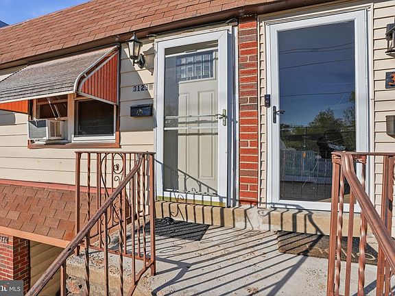 3rd image of 3123 Comly Rd