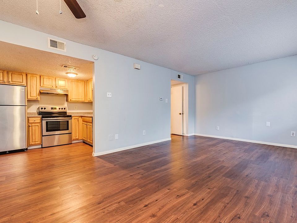 1st image of 2124 Burton Dr APT 149