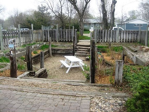 Sunken garden 