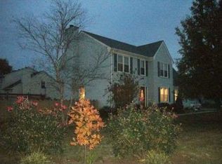 335 Spurlane Cir, Chesapeake, VA 23322