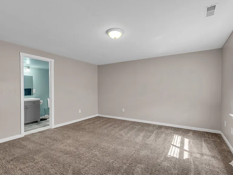 839 S 1760 E — Photo 19