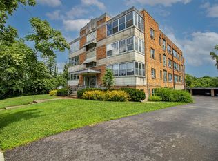 4028 Ledgewood Dr, Cincinnati, OH 45229