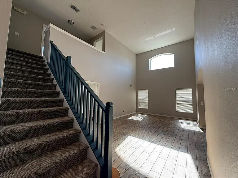 1153 Solana Cir — Photo 7