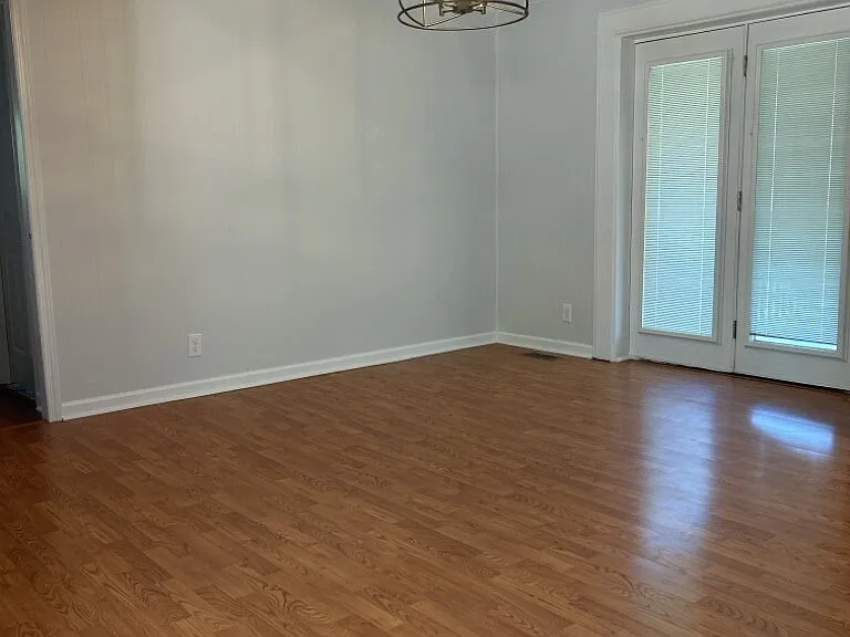 104 Elizabeth Dr — Photo 5