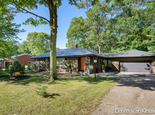 1966 Maryland Blvd, Norton Shores, MI
