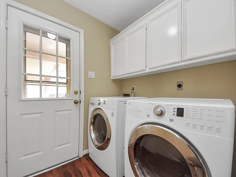 16710 Colony Terrace Dr — Photo 40