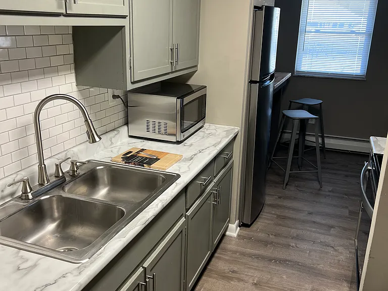 107 S Walnut St #3 — Photo 10
