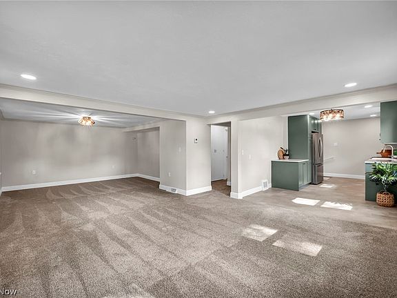 5th image of 2721 E River Rd
