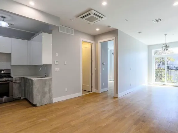 76 Hart Street image 1 of 5