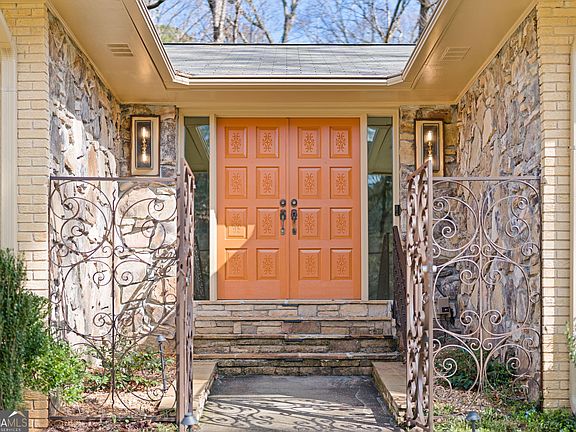 5th image of 5666 Redcoat Run