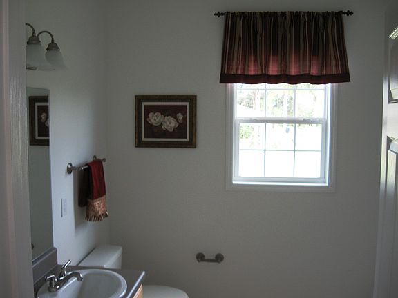 4th image of 3910 Lee Blvd