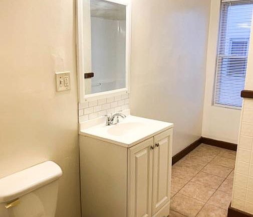 5th image of 436 Warren Ave #2