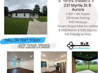 231 E Myrtle St #B, Aurora, MO 65605