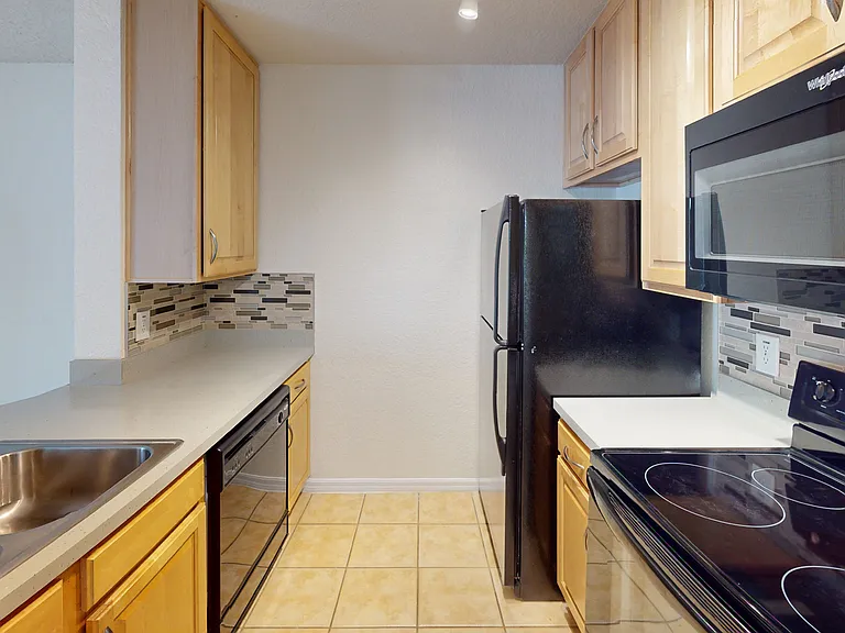 The Breyley Apartments — Photo 44