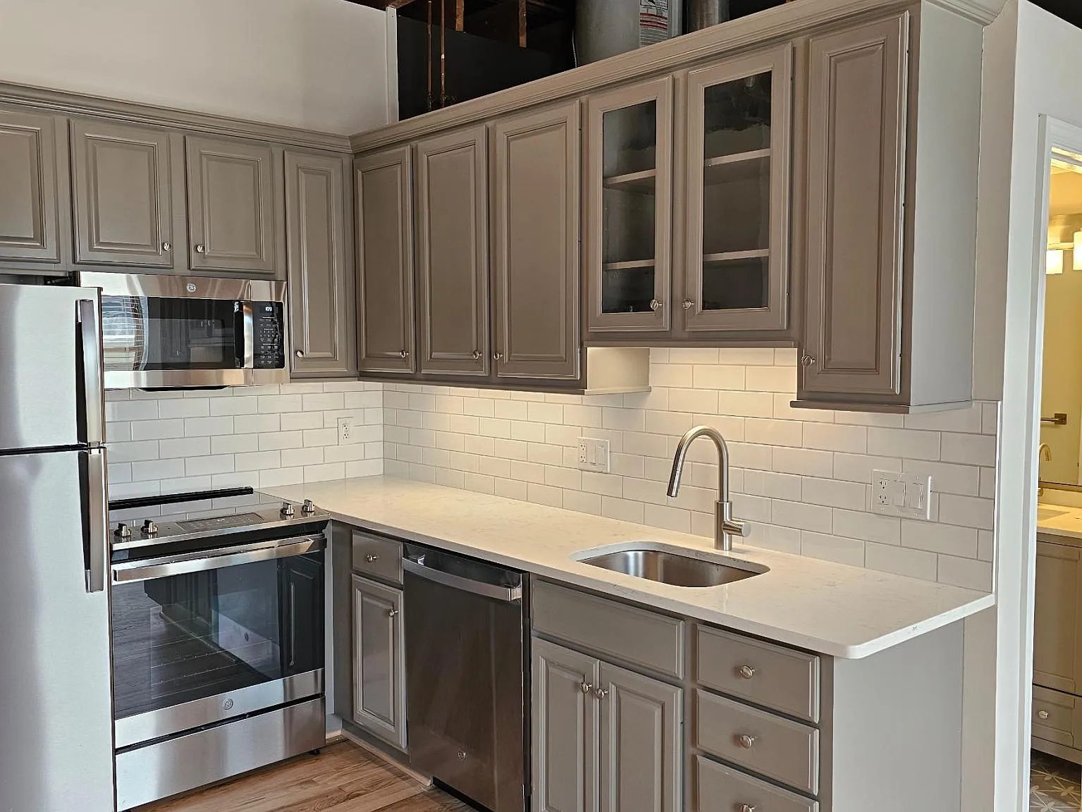 338 S Main St — Photo 1