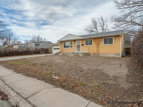 3rd image of 4022 E 7th St